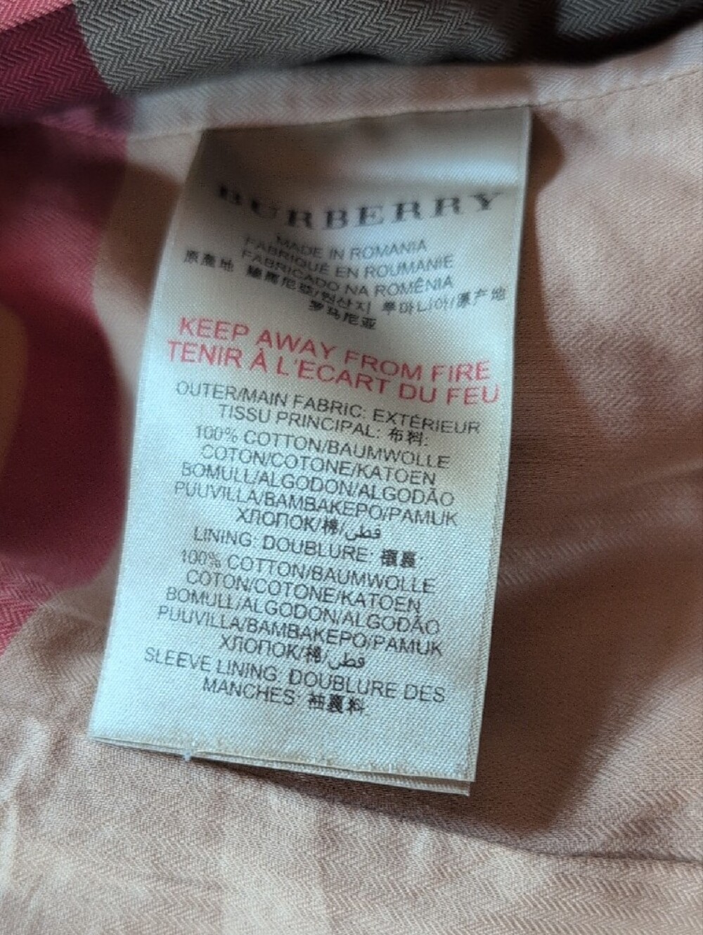 Burberry Britt beige Double-Breasted Trench Coat with Checked Lining - Picture 3 of 5